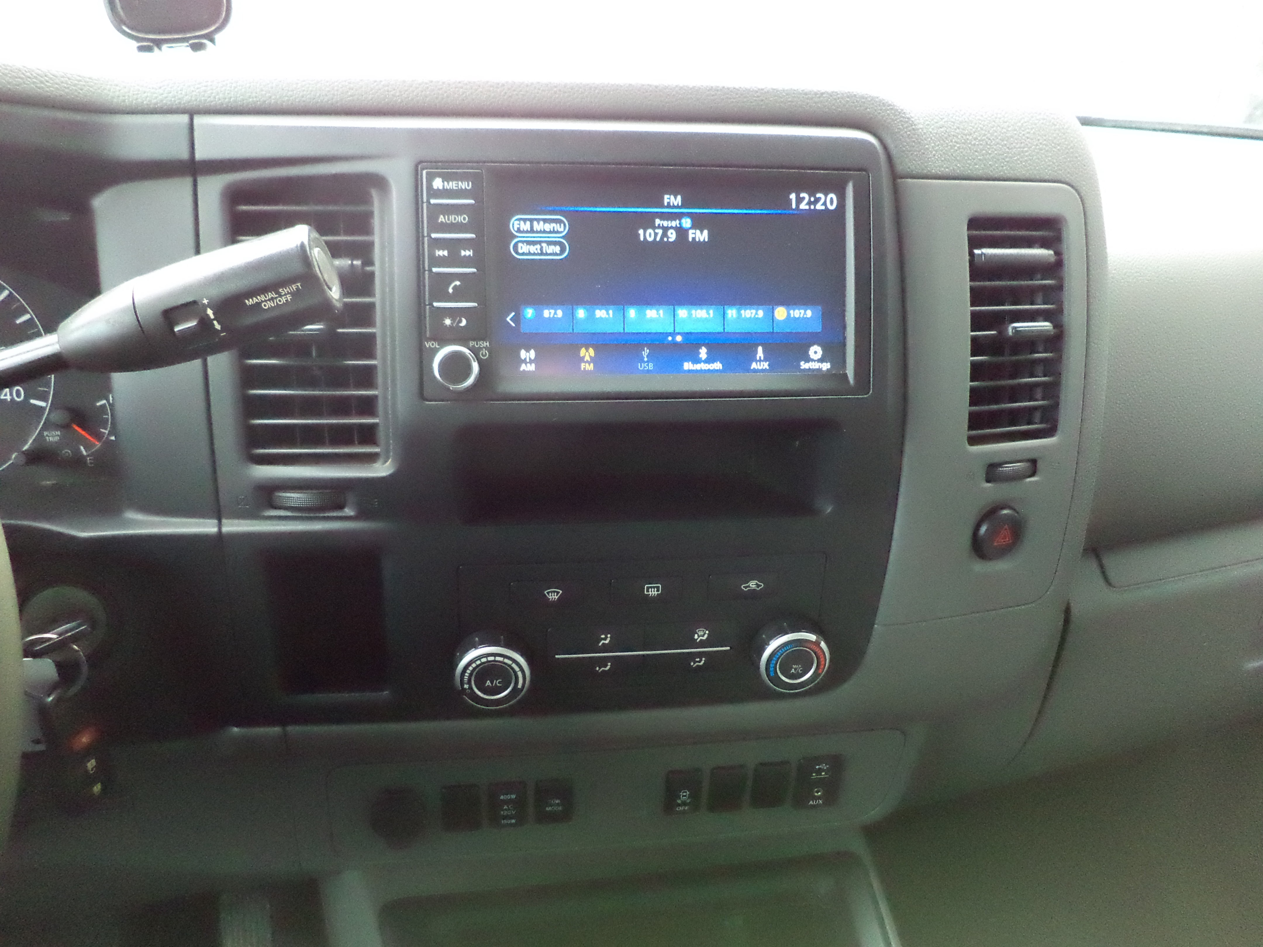 Used 2020 Nissan NV 3500 SL w/ Back Door Glass Package RWD image 12