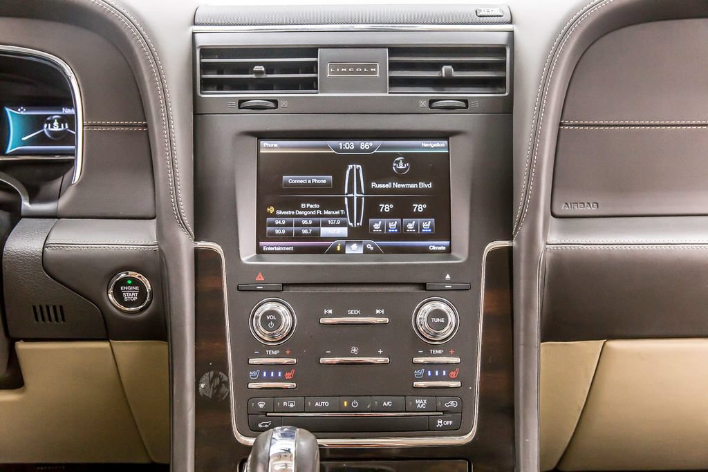 Used 2015 Lincoln Navigator 2WD w/ Equipment Group 101A Reserve image 19