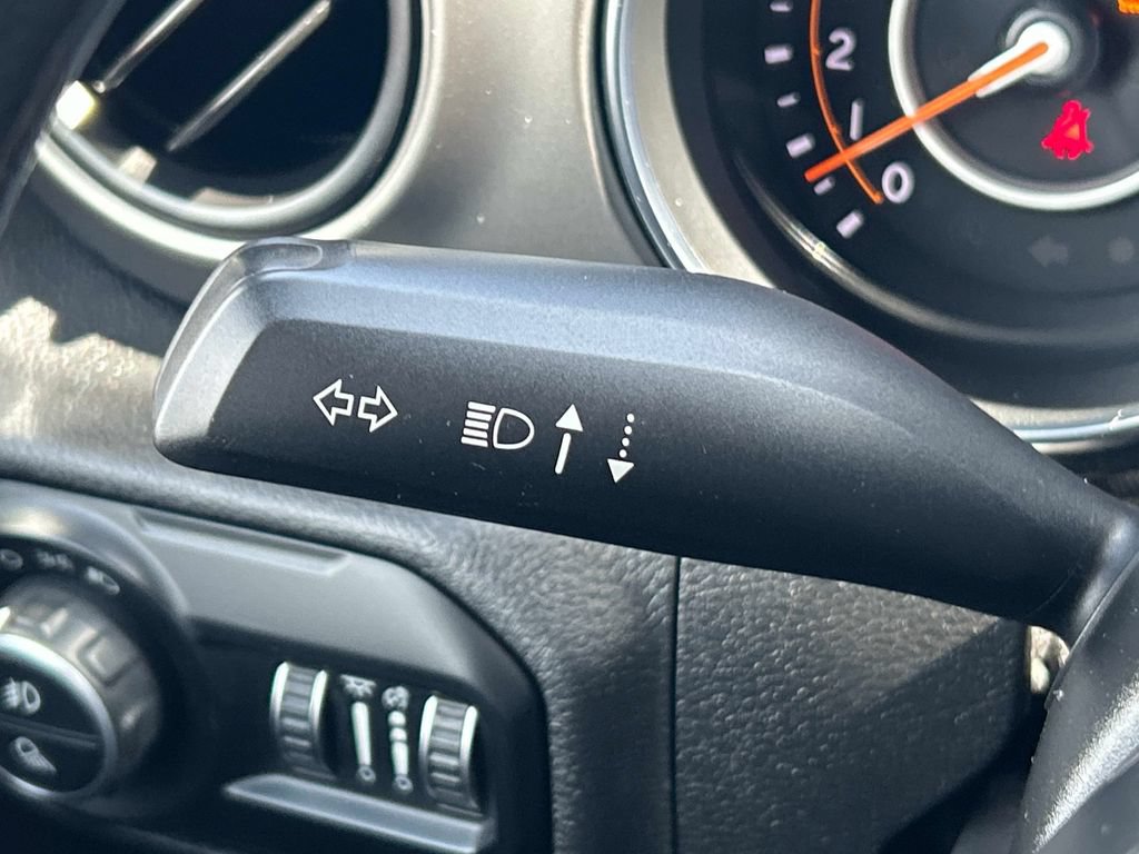 Used 2021 Jeep Gladiator Sport AWD/4WD image 32