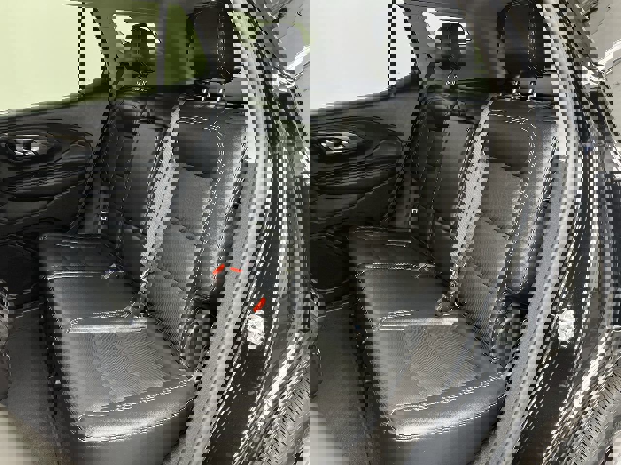 Certified 2024 GMC Terrain SLT image 10