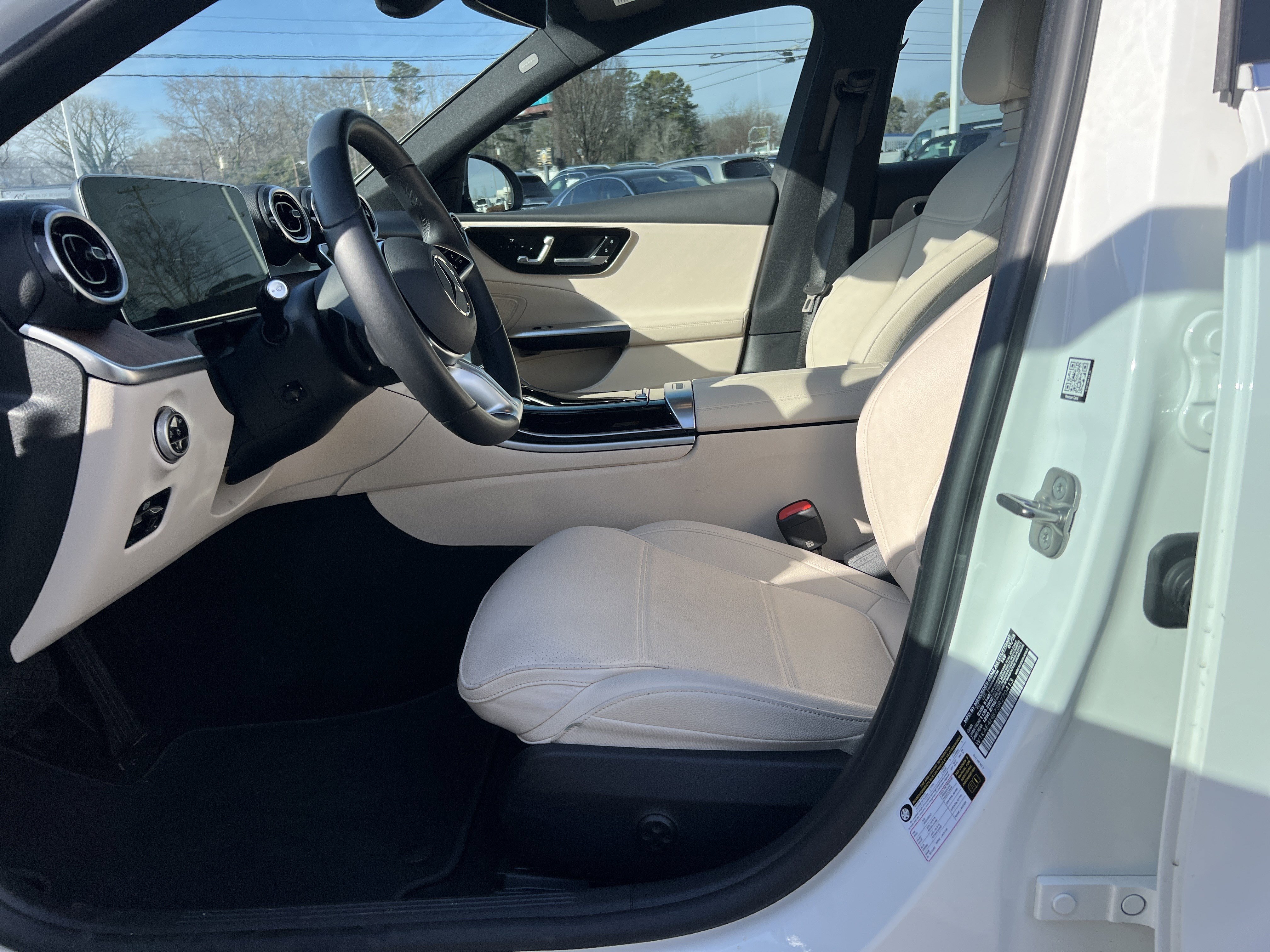 Certified 2025 Mercedes-Benz C 300 4MATIC Sedan image 16