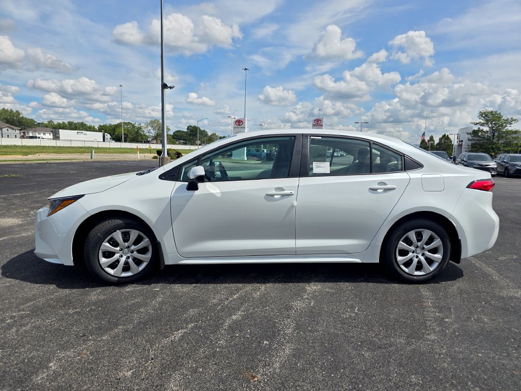 New 2026 Toyota Corolla LE FWD image 10