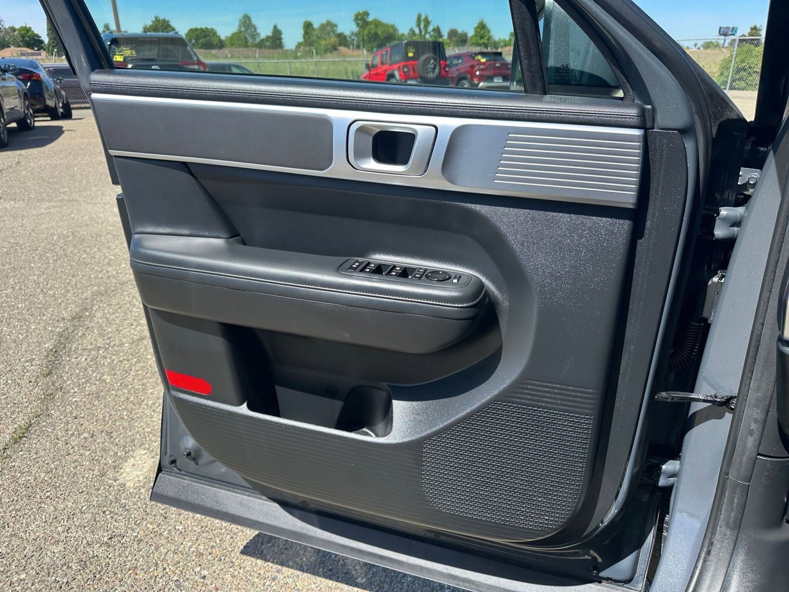 Used 2025 Hyundai Santa Fe SEL image 18