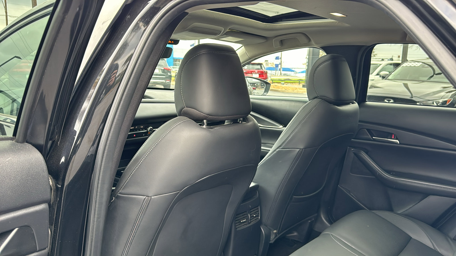 Certified 2024 MAZDA CX-30 AWD 2.5 S w/ Preferred Package image 17