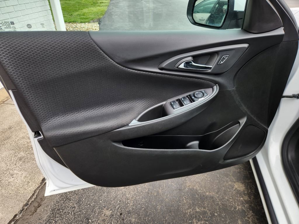 Used 2023 Chevrolet Malibu LT FWD image 21