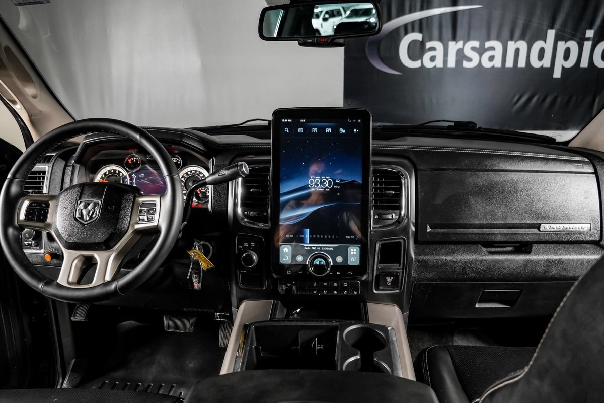Used 2014 RAM 3500 Laramie w/ Convenience Group AWD/4WD image 14