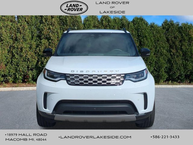 Used 2026 Land Rover Discovery S AWD/4WD image 2