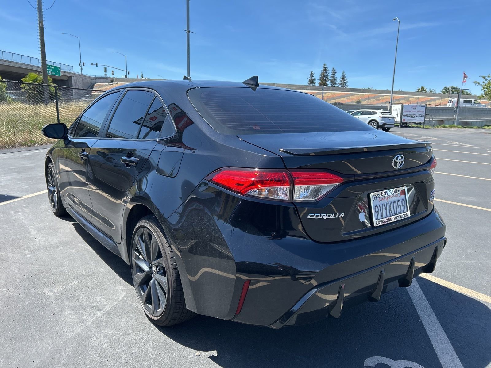 Certified 2026 Toyota Corolla SE FWD image 3