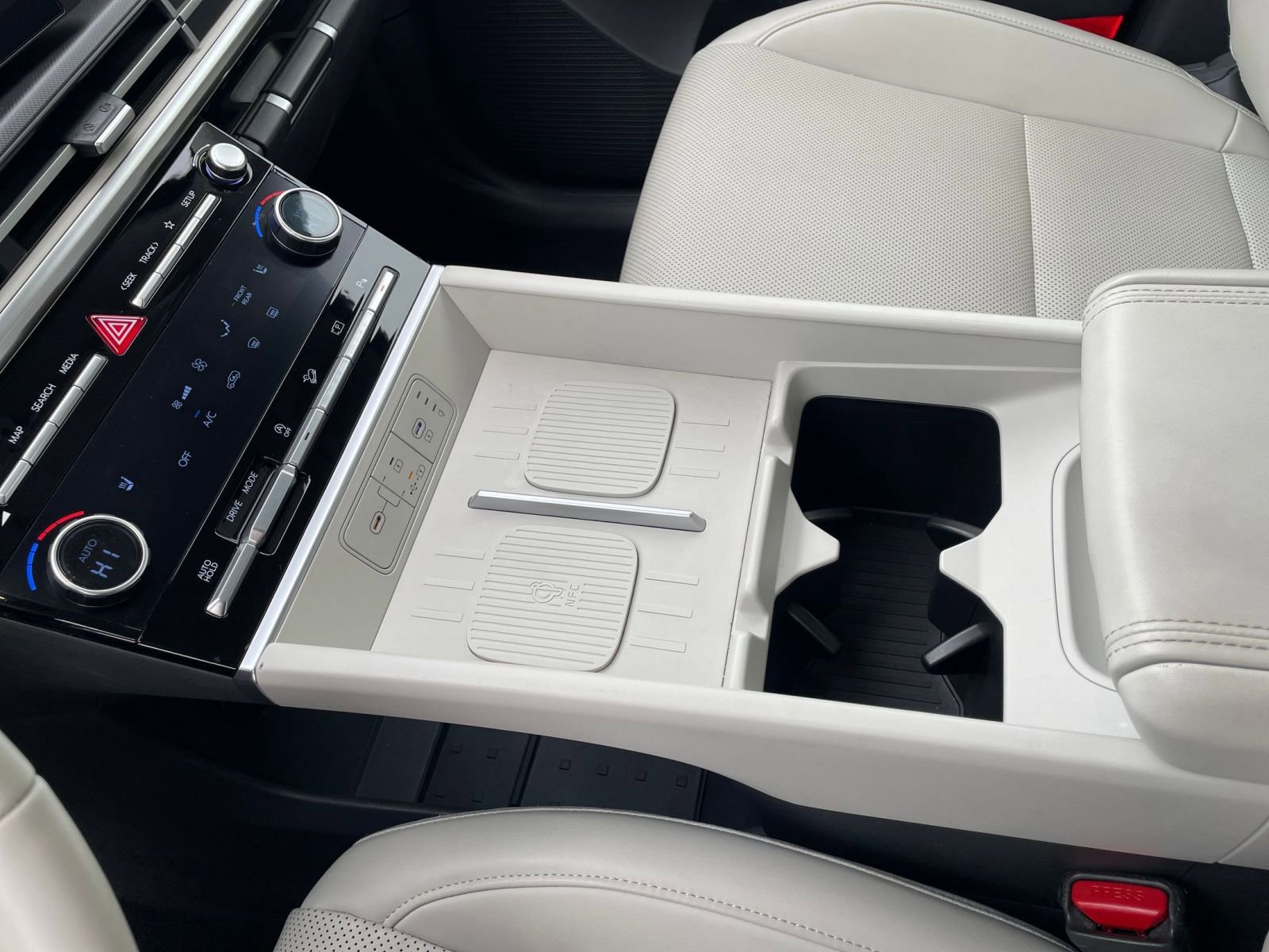 Used 2025 Hyundai Santa Fe SEL image 46