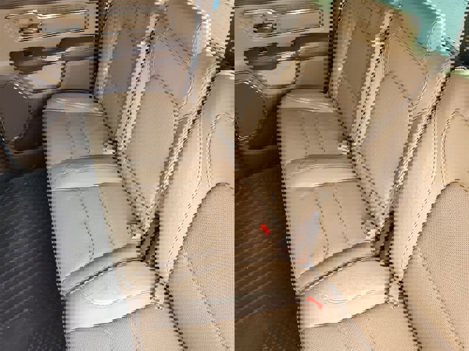 Used 2020 RAM 1500 Limited image 29