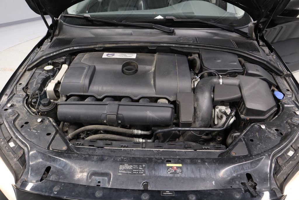 Used 2010 Volvo XC70 3.2 image 12