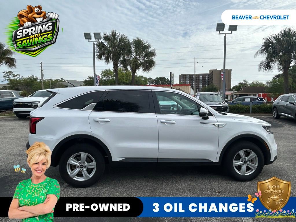 Used 2023 Kia Sorento LX image 8