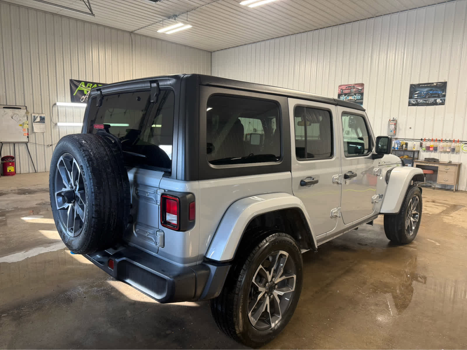 Used 2024 Jeep Wrangler Sport S w/ Convenience Group image 5