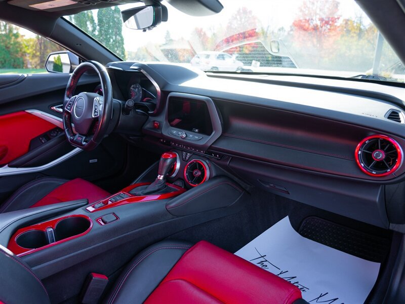 Used 2021 Chevrolet Camaro SS RWD image 20