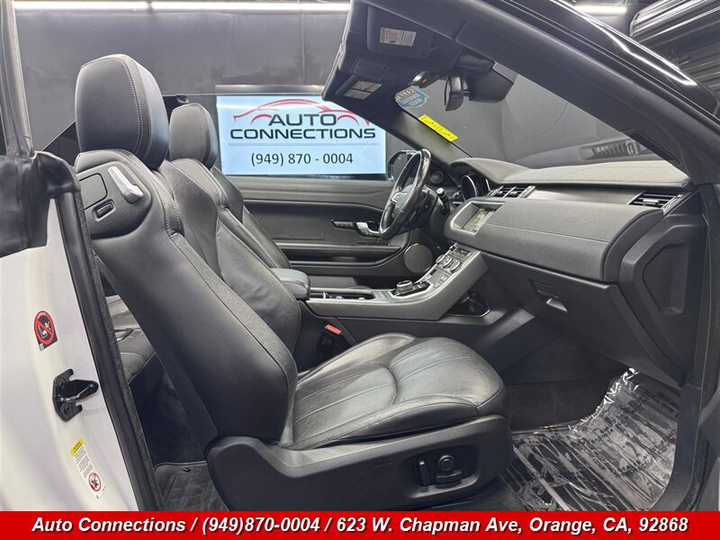 Used 2018 Land Rover Range Rover Evoque SE Dynamic AWD/4WD image 11