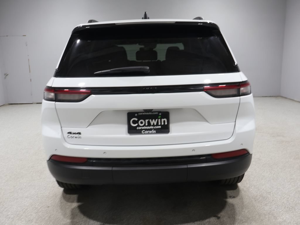 Used 2023 Jeep Grand Cherokee Altitude AWD/4WD video 3