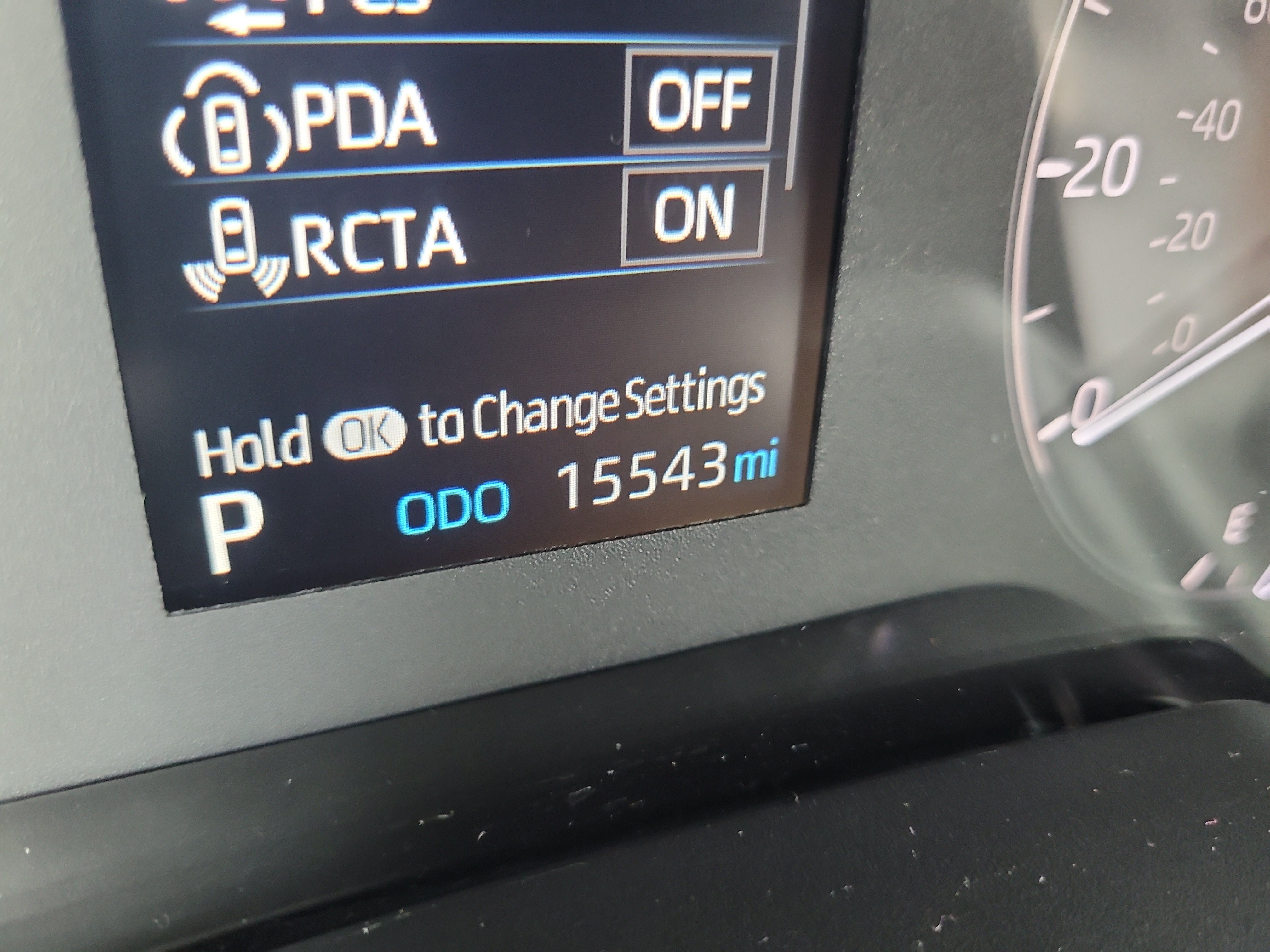 Certified 2025 Toyota Corolla Cross LE FWD image 31