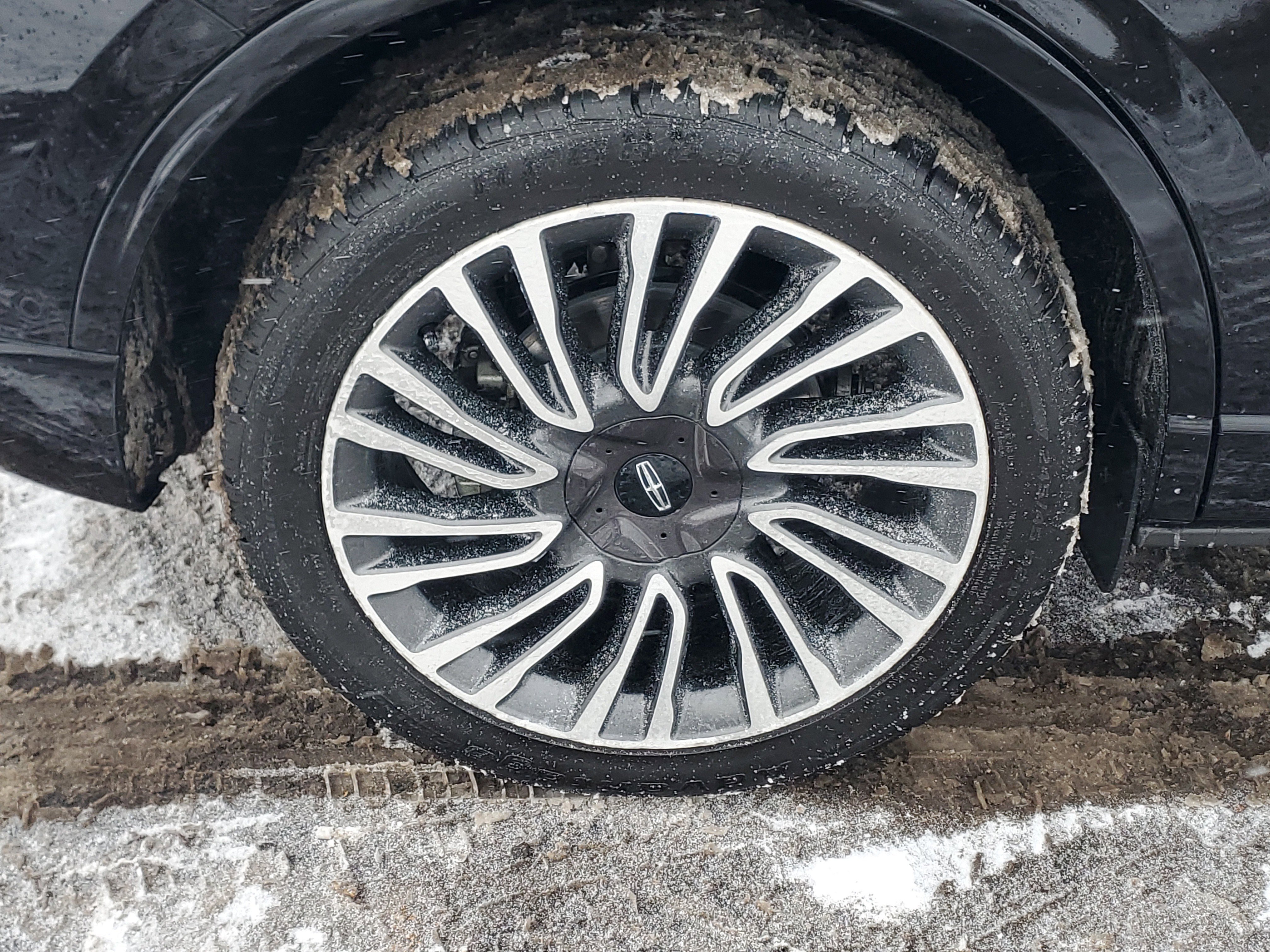 Certified 2022 Lincoln Corsair Reserve w/ Equipment Group 201A image 7