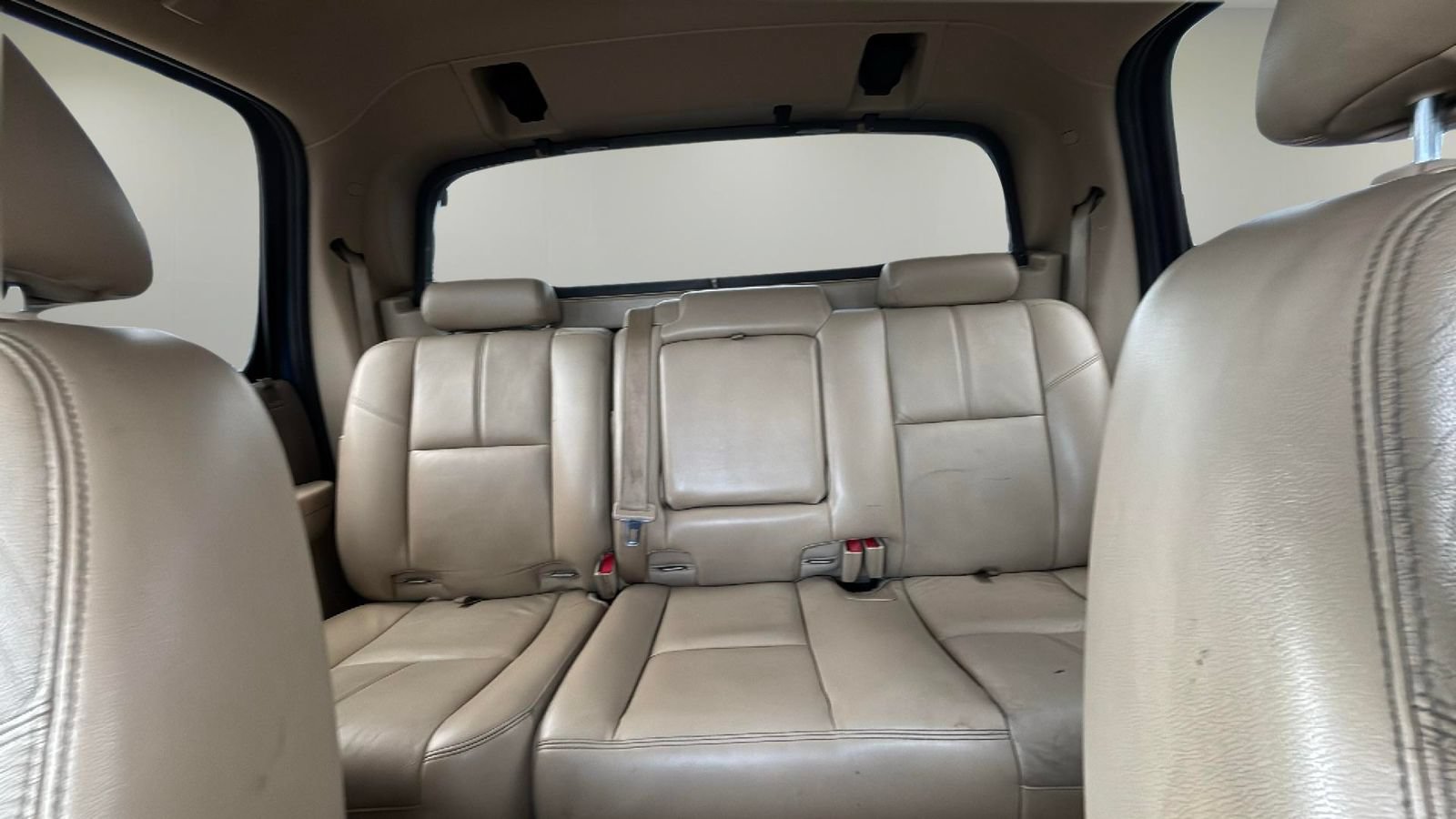 Used 2013 Chevrolet Avalanche LT w/ All-Star Edition AWD/4WD image 12
