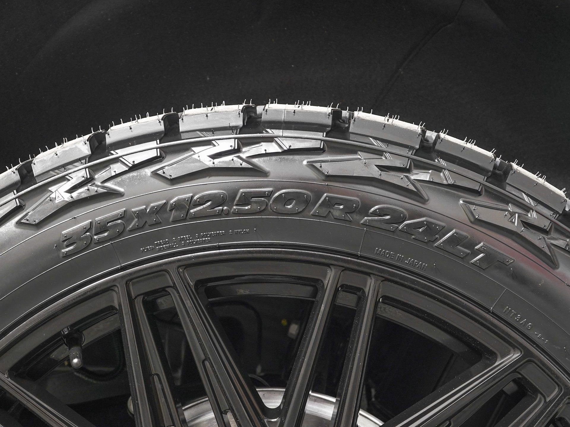 Used 2026 Cadillac Escalade ESV V image 41