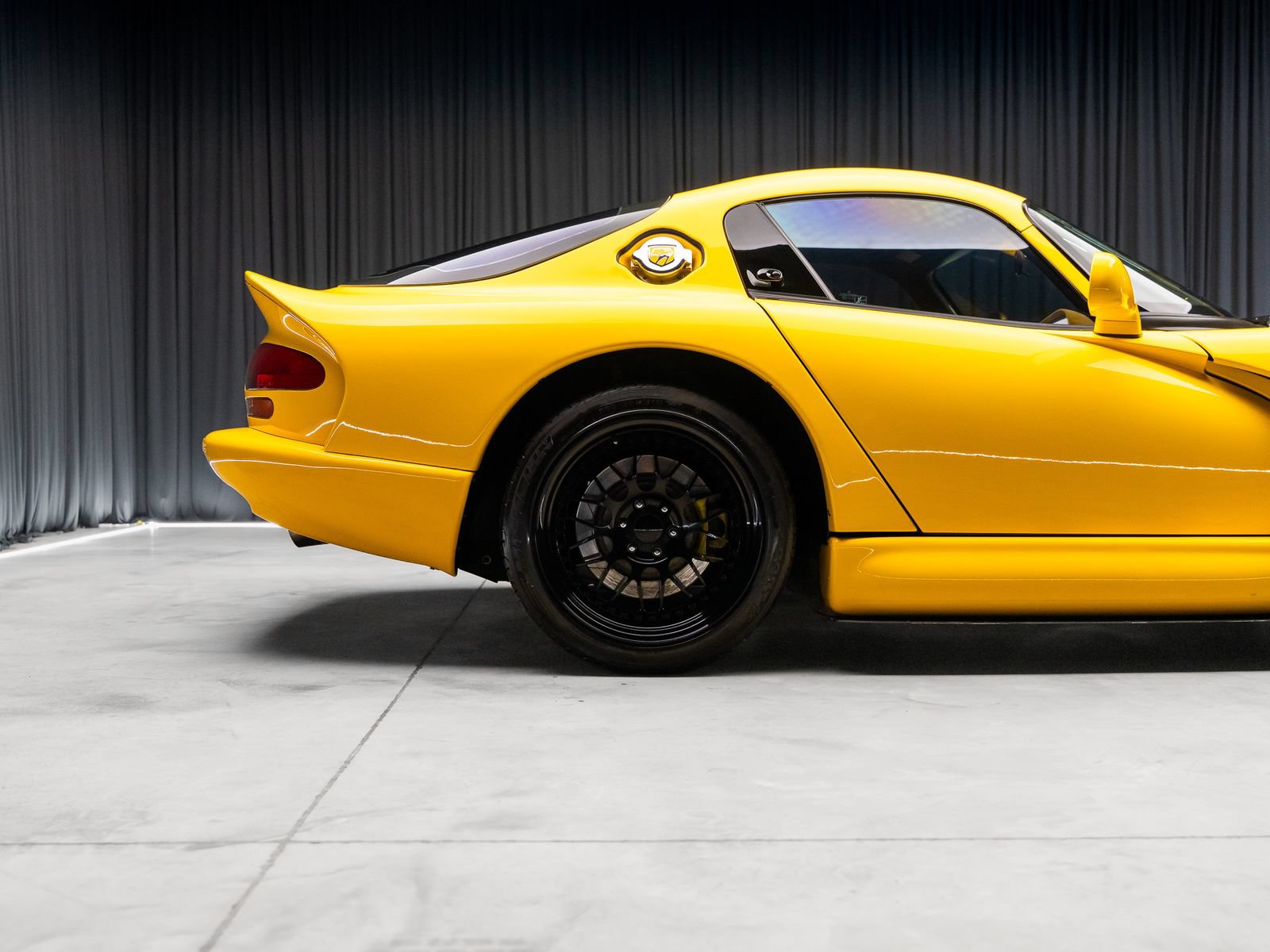 Used 2001 Dodge Viper GTS RWD image 33