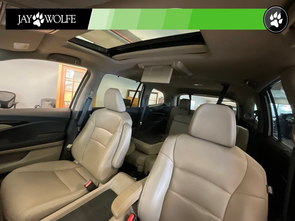 Used 2017 Honda Pilot Touring image 10