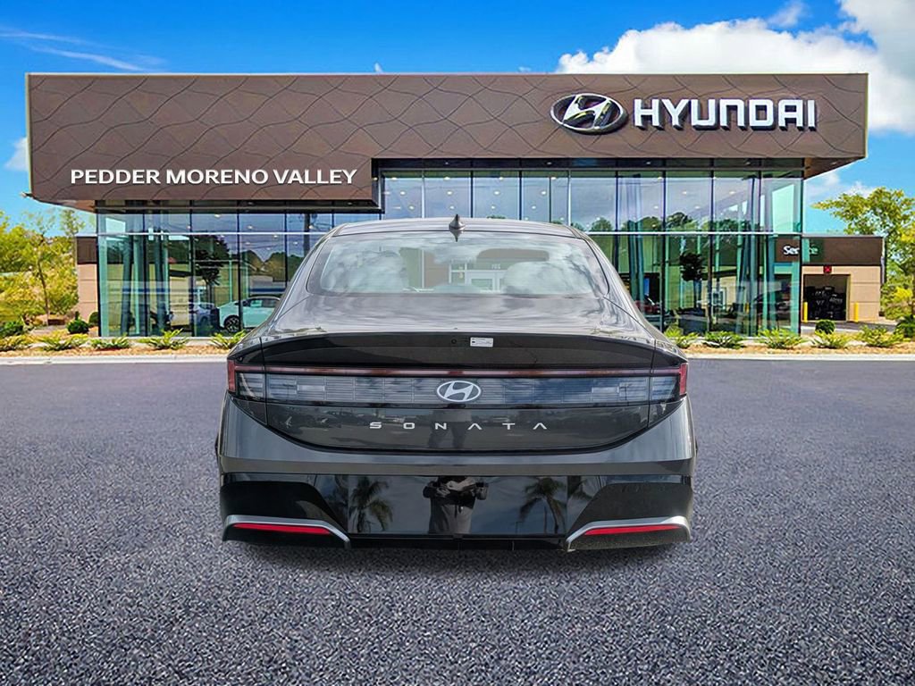 New 2025 Hyundai Sonata SEL image 4