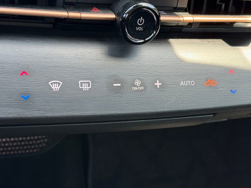 Used 2024 Nissan Ariya FWD image 21