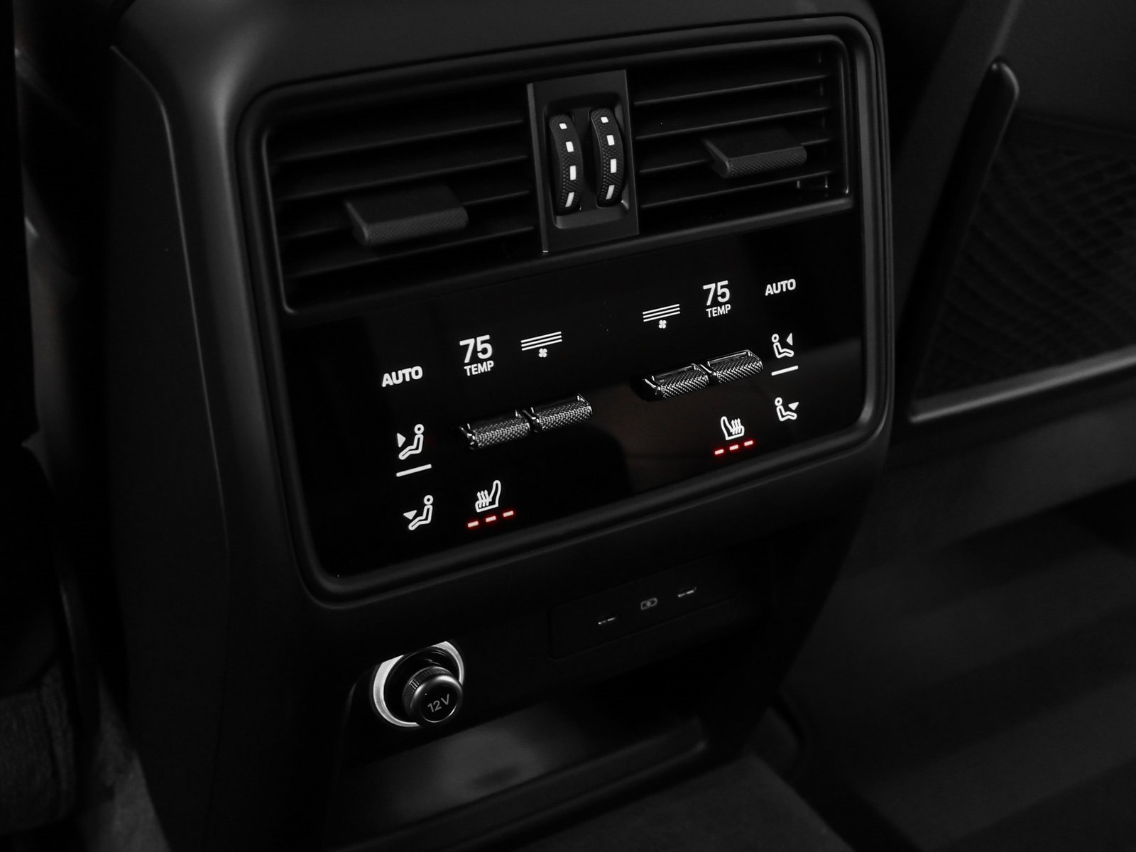 Certified 2025 Porsche Cayenne image 39