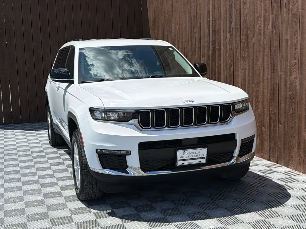 Used 2023 Jeep Grand Cherokee L Limited AWD/4WD image 14