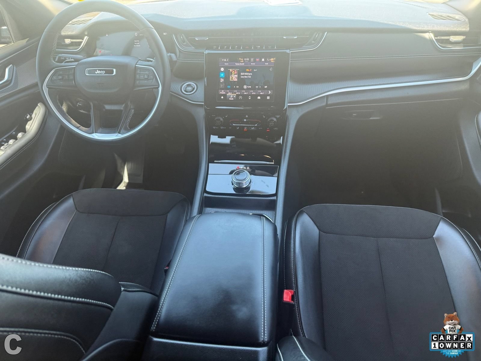Used 2023 Jeep Grand Cherokee Altitude RWD image 16
