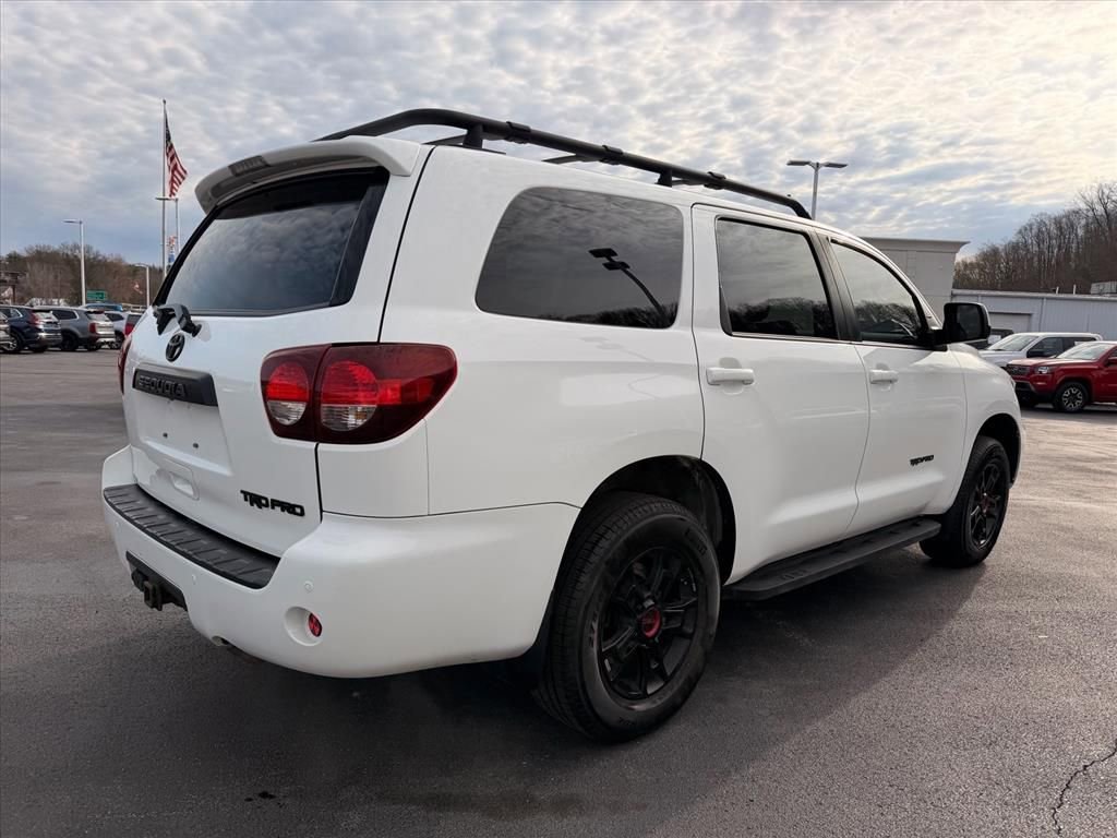 Used 2020 Toyota Sequoia TRD Pro AWD/4WD image 4