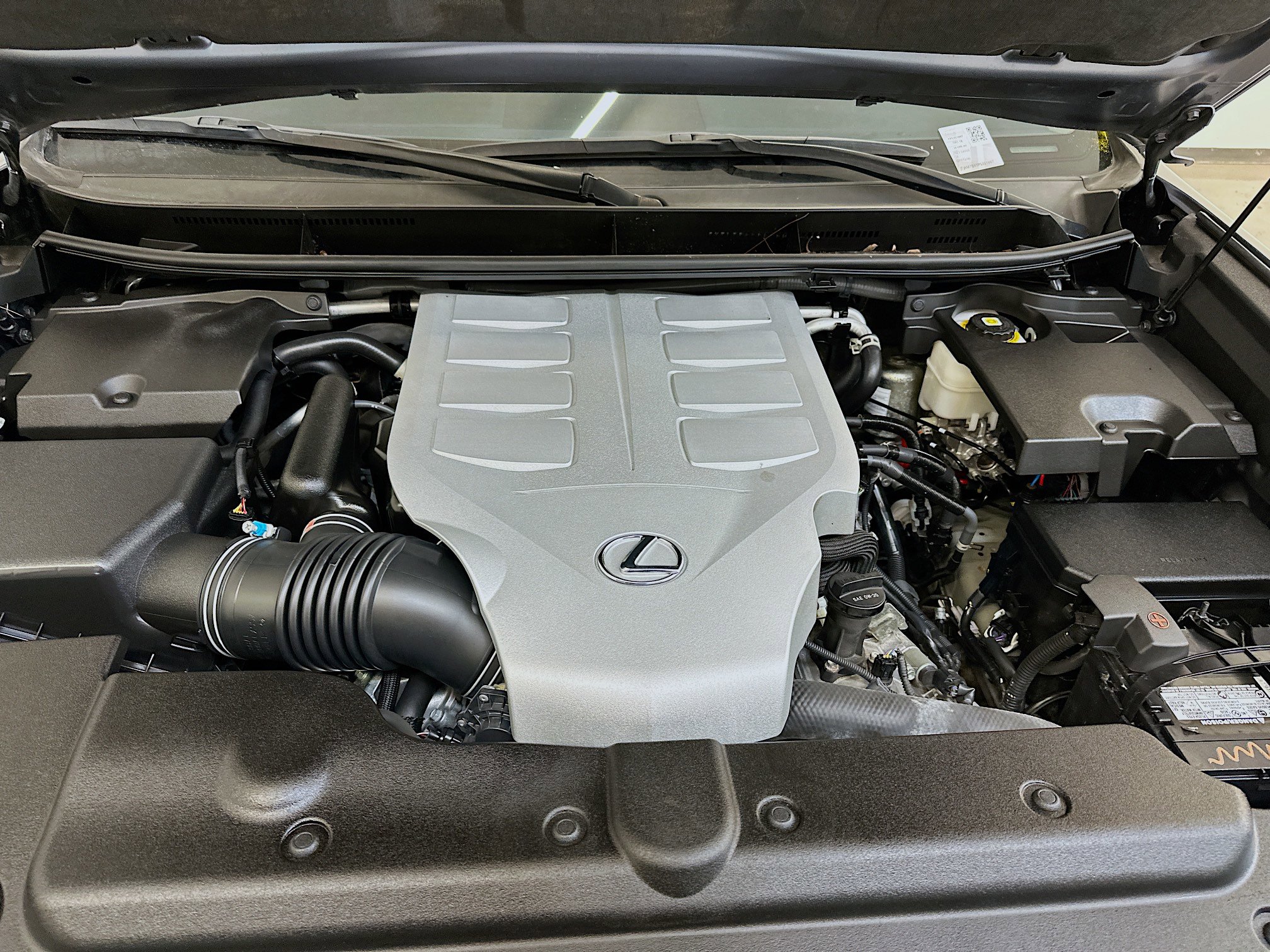 Used 2023 Lexus GX 460 Premium w/ Accessory Package image 36