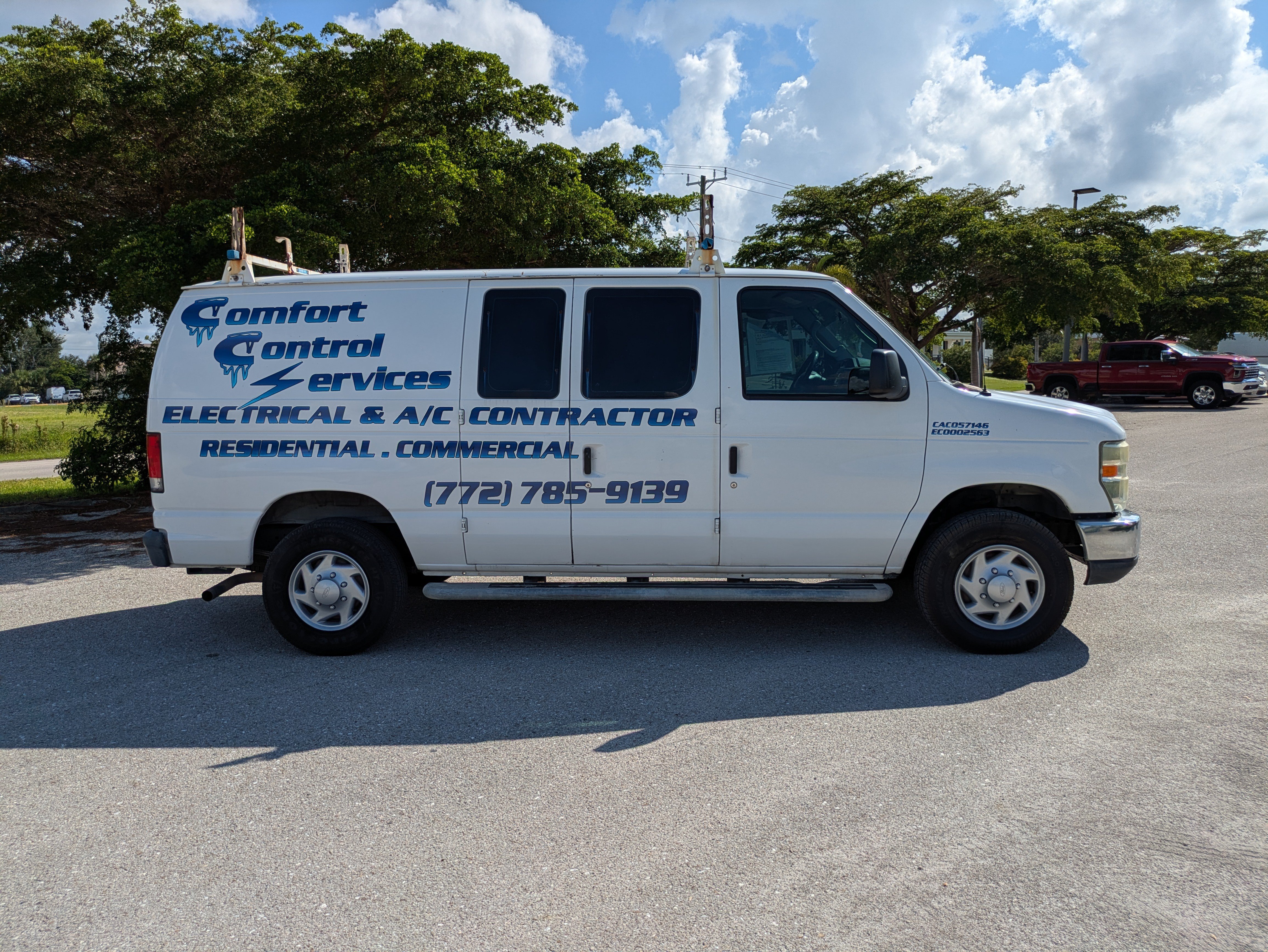 Used 2013 Ford E-250 and Econoline 250 w/ PWR Group RWD image 3