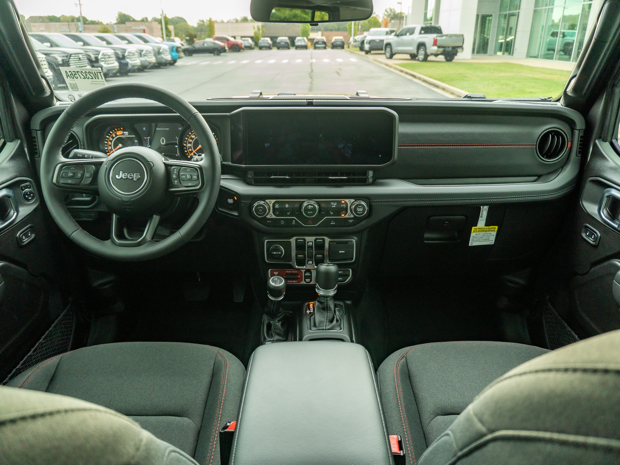 Used 2026 Jeep Wrangler Unlimited Rubicon AWD/4WD image 20