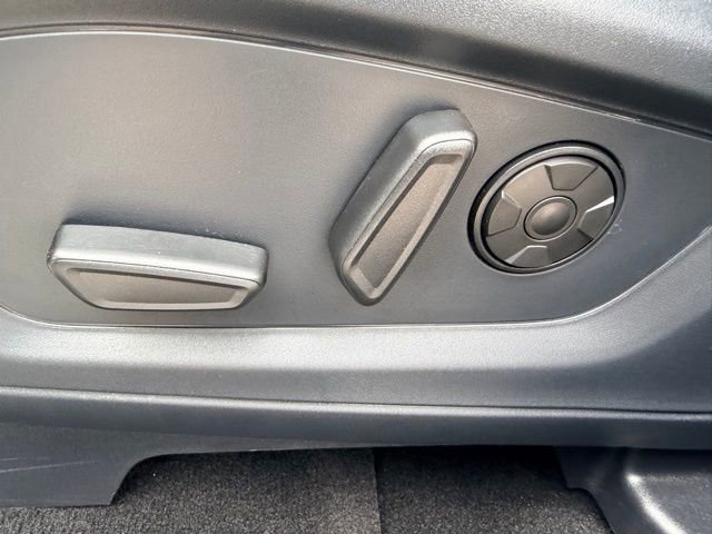 Used 2025 Ford Explorer Platinum w/ Ultimate Package image 18