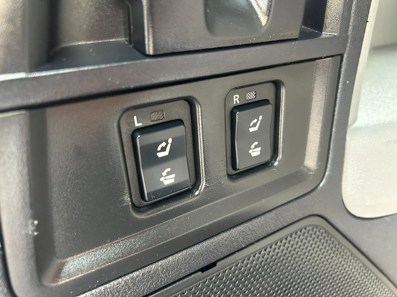 Used 2016 Toyota Sequoia Platinum AWD/4WD image 20