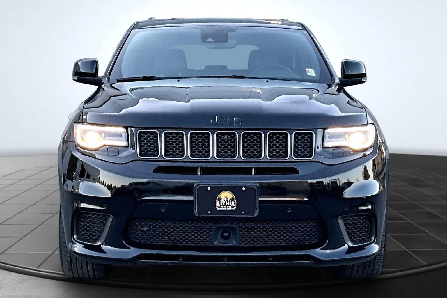 Used 2018 Jeep Grand Cherokee Trackhawk AWD/4WD image 6