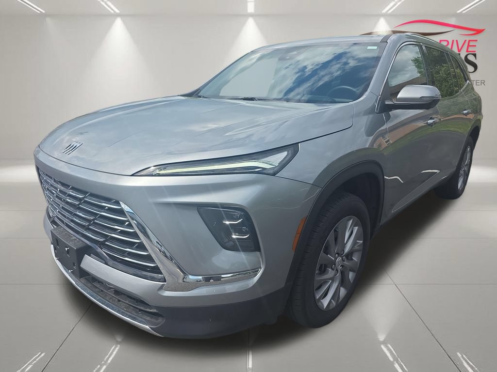 Certified 2025 Buick Enclave Preferred FWD image 4