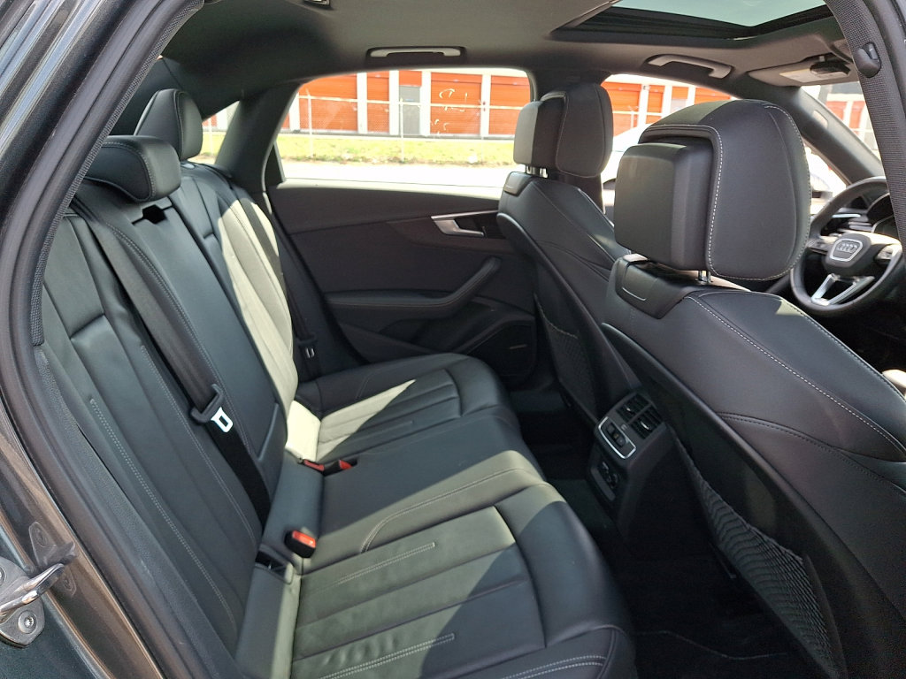 Used 2024 Audi A4 2.0T Premium Plus image 15