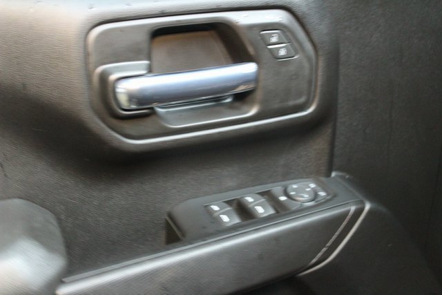 Used 2023 Chevrolet Silverado 1500 Custom image 12