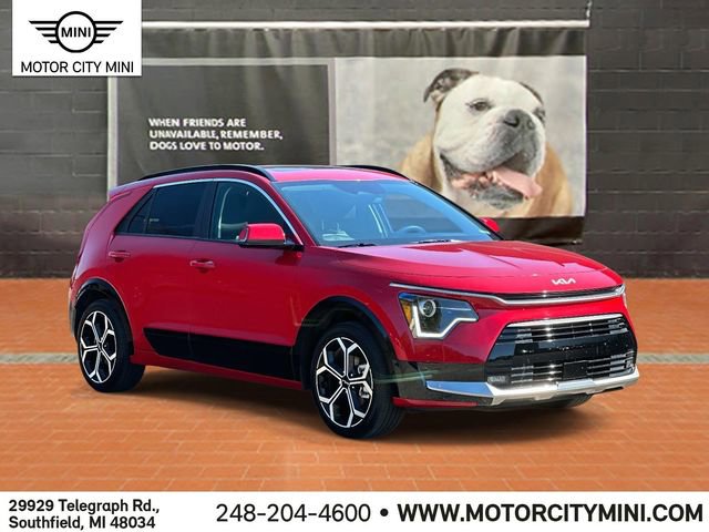 Used 2024 Kia Niro EX Touring