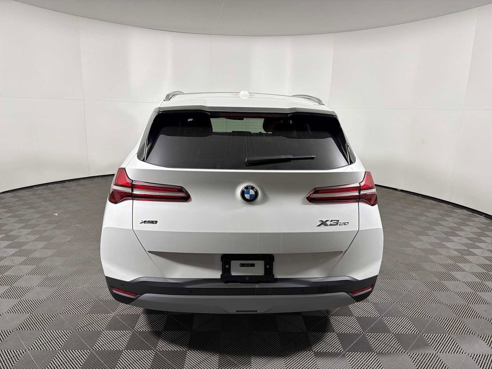 New 2026 BMW X3 xDrive30 w/ Convenience Package image 2