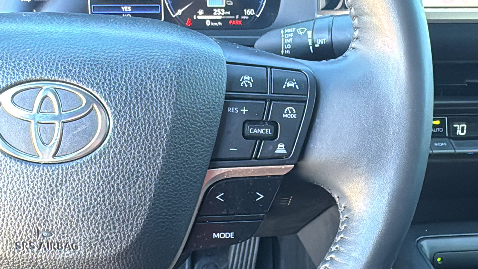 Used 2023 Toyota Crown Limited image 23