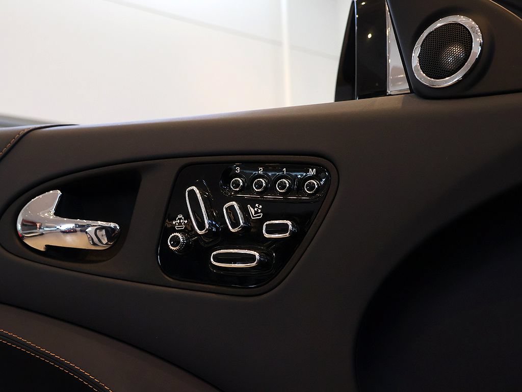 Used 2014 Jaguar XK Convertible RWD image 57