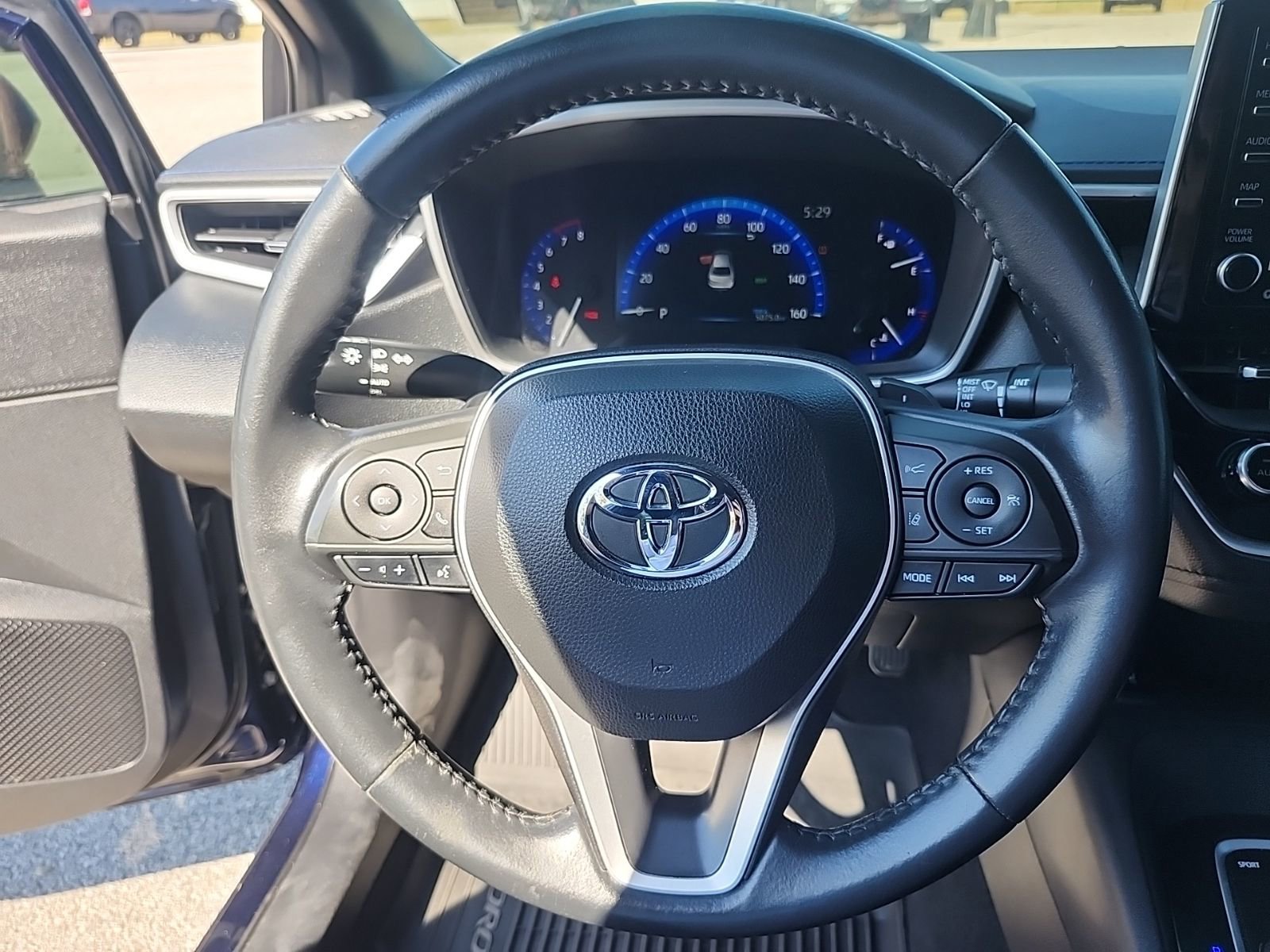 Used 2020 Toyota Corolla XSE image 10