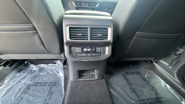 Used 2026 Volkswagen Atlas SE AWD/4WD image 24