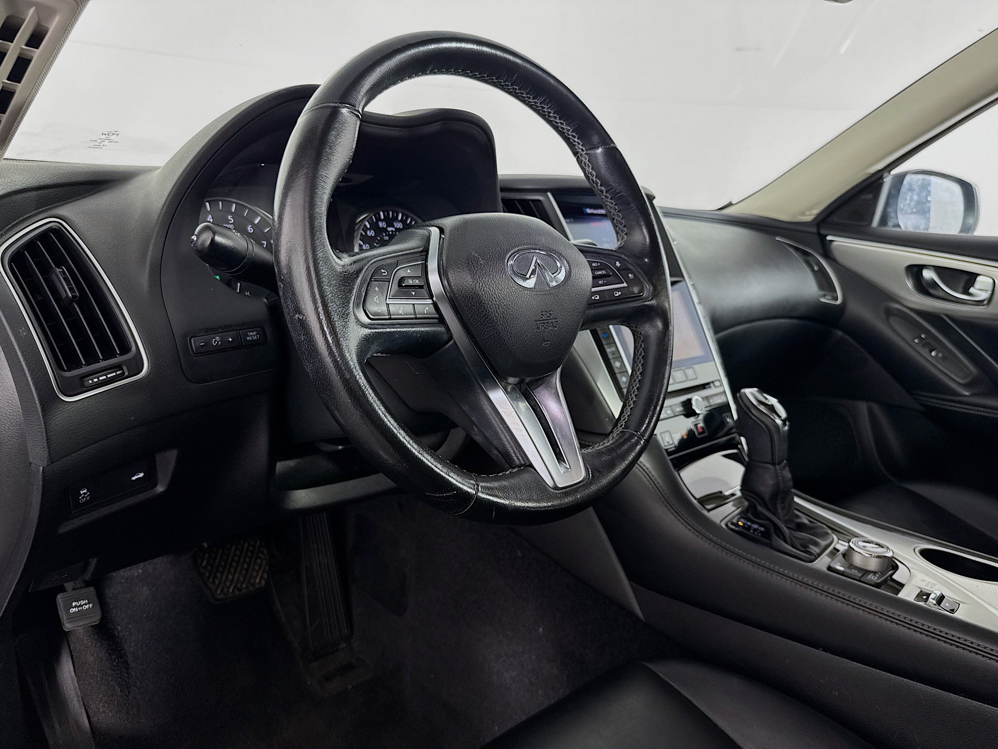 Used 2021 INFINITI Q50 Luxe RWD image 21