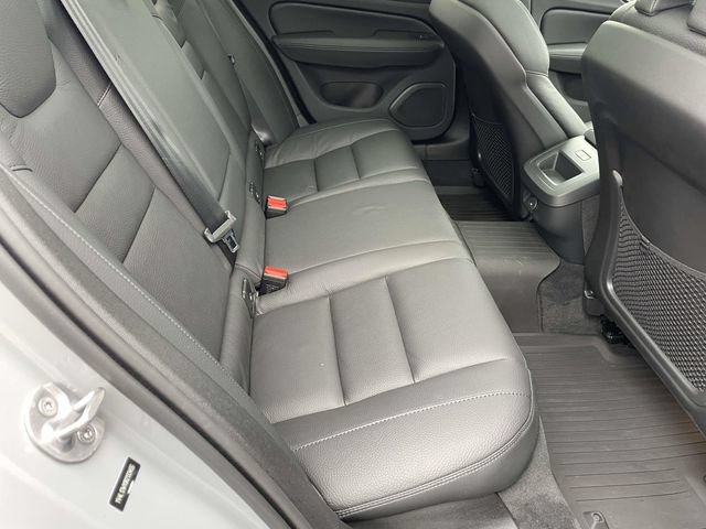 Used 2024 Volvo V60 B5 Cross Country Plus w/ Climate Package AWD/4WD image 18