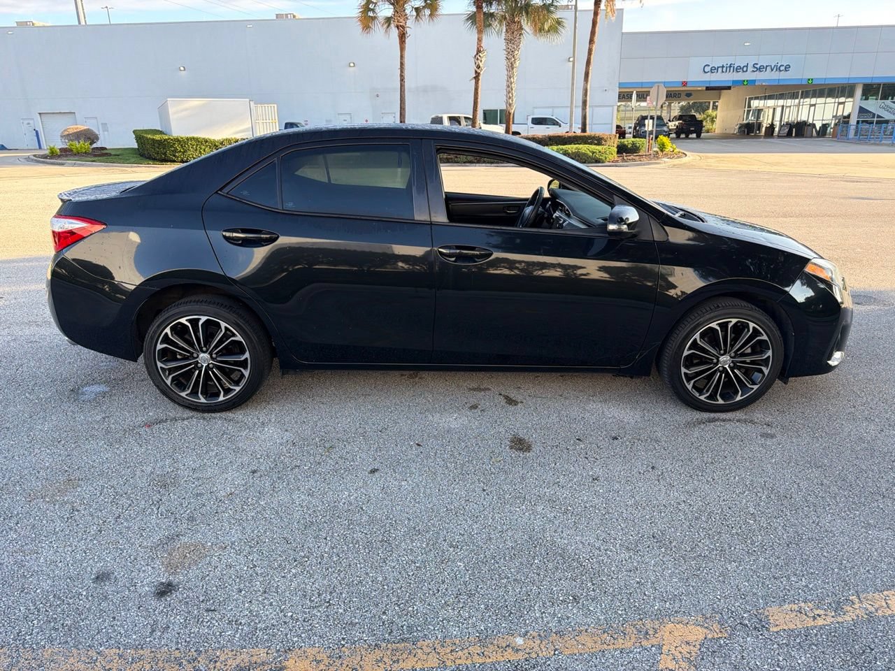 Used 2016 Toyota Corolla S FWD image 4